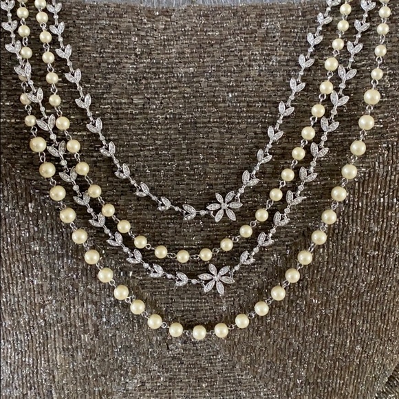 Carolee Lux multi strand pearl necklace 😍 - Picture 1 of 10